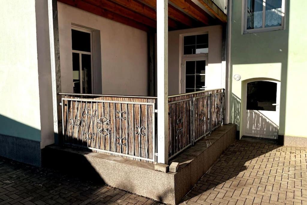 Apartment Fuer Bis Zu 7 Personen Mit Balkon Halberstadt Exterior photo
